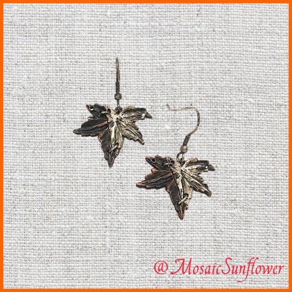 Artisan Crafted Brown Leather Hypoallergenic Maple Leaf Necklace & Earrings Set - Picture 3 of 4